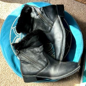 Gerry Weber heeled boots size 7